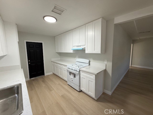 7086 Elmwood Road, San Bernardino CA: https://media.crmls.org/medias/c54e822b-22c3-4fc2-a7ba-ea95377075f8.jpg