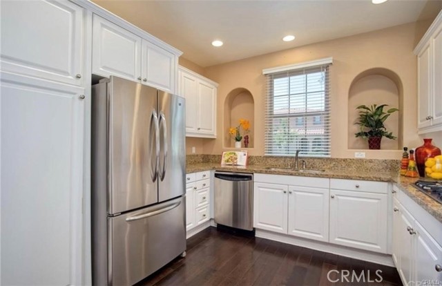 Detail Gallery Image 9 of 42 For 58 Distant Star, Irvine,  CA 92618 - 4 Beds | 3/1 Baths