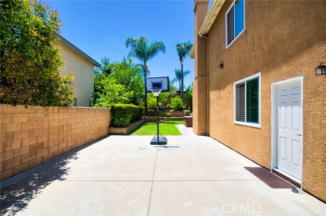 Detail Gallery Image 7 of 25 For 16262 Vermeer Dr, Chino Hills,  CA 91709 - 5 Beds | 4/1 Baths