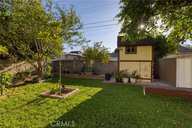 Detail Gallery Image 37 of 40 For 10049 Langdon, –,  CA 91345 - 3 Beds | 3 Baths
