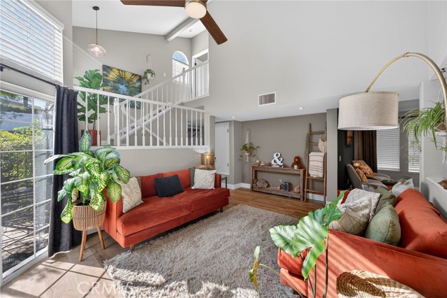 Detail Gallery Image 10 of 47 For 31399 Paseo De Las Olas, Temecula,  CA 92592 - 4 Beds | 2 Baths