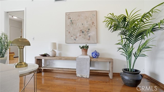 Detail Gallery Image 18 of 47 For 1340 Daily Circle, Glendale,  CA 91208 - 4 Beds | 3 Baths