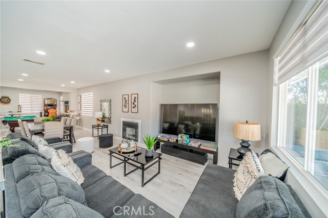 Detail Gallery Image 7 of 46 For 43118 Fiore, Indio,  CA 92203 - 5 Beds | 2/1 Baths