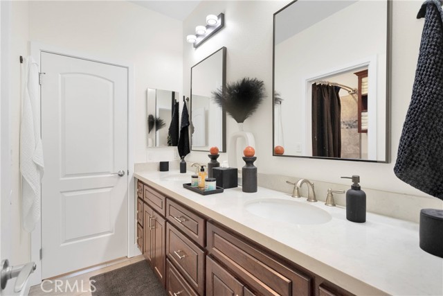 13699 Spring Valley Parkway, Victorville CA: https://media.crmls.org/medias/c54fecd8-1b87-4550-a7b3-0b2526f9a73f.jpg