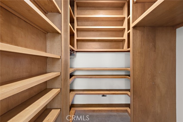 Detail Gallery Image 24 of 75 For 530 Kings Rd, Newport Beach,  CA 92663 - 5 Beds | 4/3 Baths