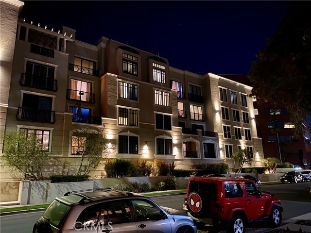 11847 Gorham Avenue, Los Angeles CA: https://media.crmls.org/medias/c5508384-57f8-4714-ac50-ae0471a4b912.jpg