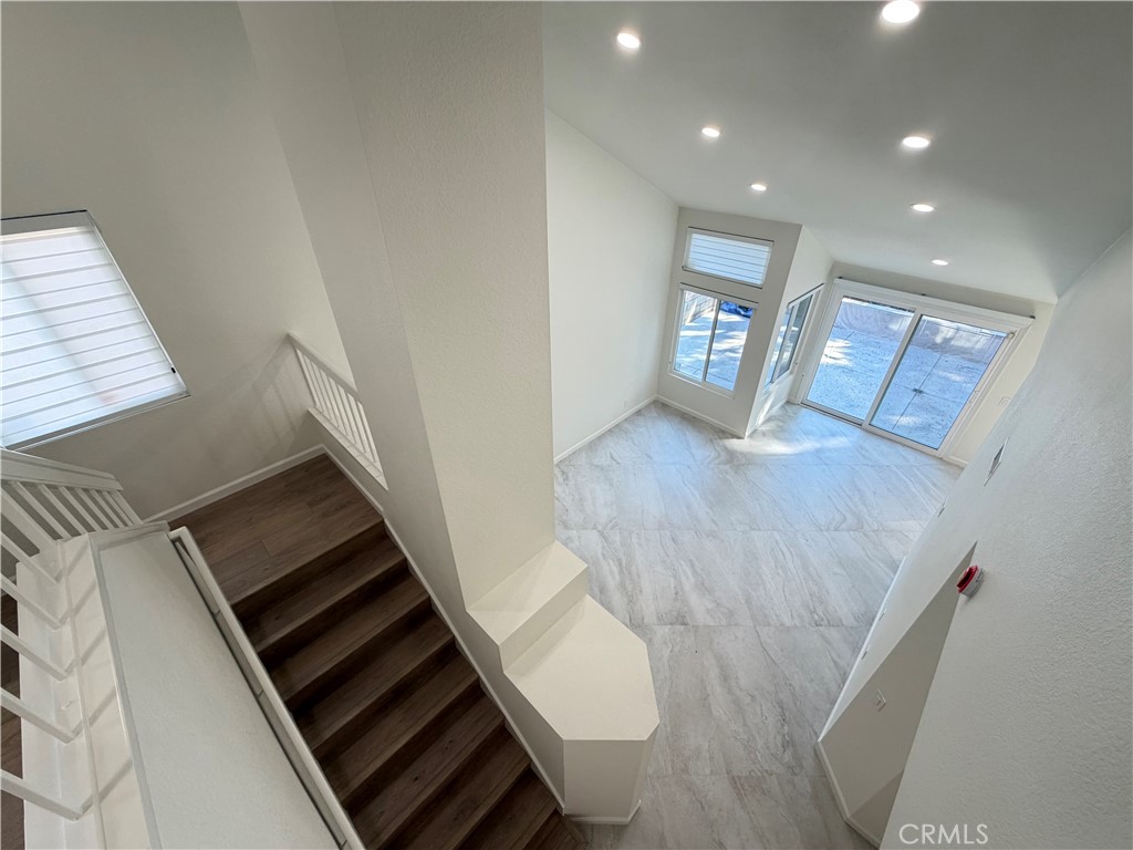 MLS #OC25268202 image #10