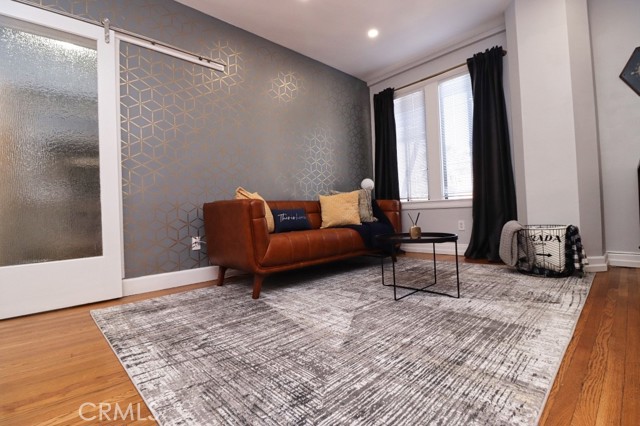 Detail Gallery Image 5 of 27 For 315 W 3rd, Long Beach,  CA 90802 - 1 Beds | 1 Baths