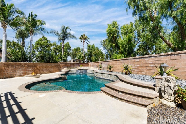 Detail Gallery Image 3 of 44 For 5575 Veronese Dr, Chino Hills,  CA 91709 - 5 Beds | 3 Baths