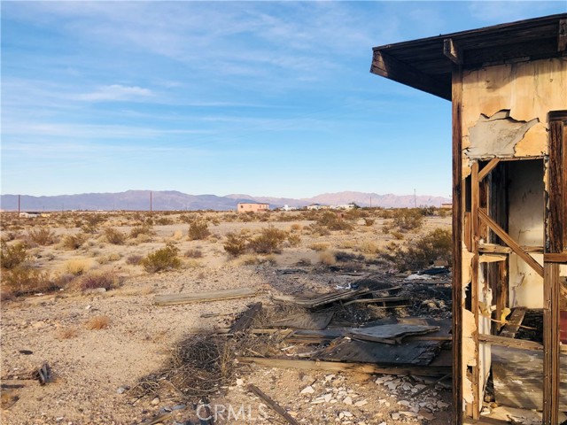 Detail Gallery Image 6 of 12 For 5 Pinto Mountain Rd, Twentynine Palms,  CA 92277 - – Beds | – Baths