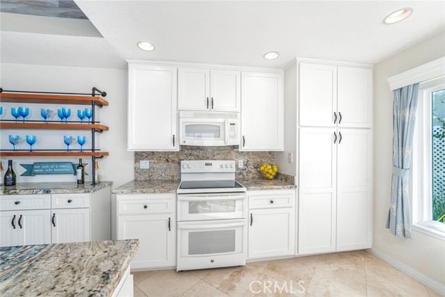 Detail Gallery Image 10 of 46 For 26041 Avenida Bonachon, Mission Viejo,  CA 92691 - 4 Beds | 2 Baths