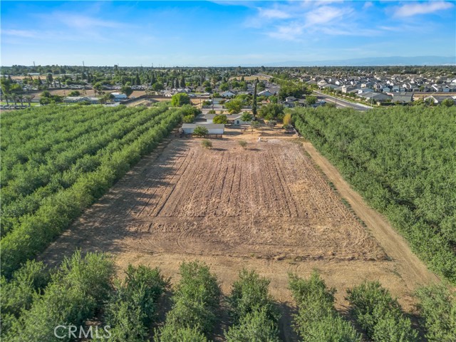 Detail Gallery Image 46 of 66 For 5527 W Olive Ave, Fresno,  CA 93722 - 4 Beds | 3/1 Baths