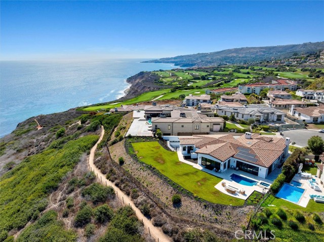 Detail Gallery Image 14 of 66 For 32042 Isthmus View Dr, Rancho Palos Verdes,  CA 90275 - 6 Beds | 6/2 Baths