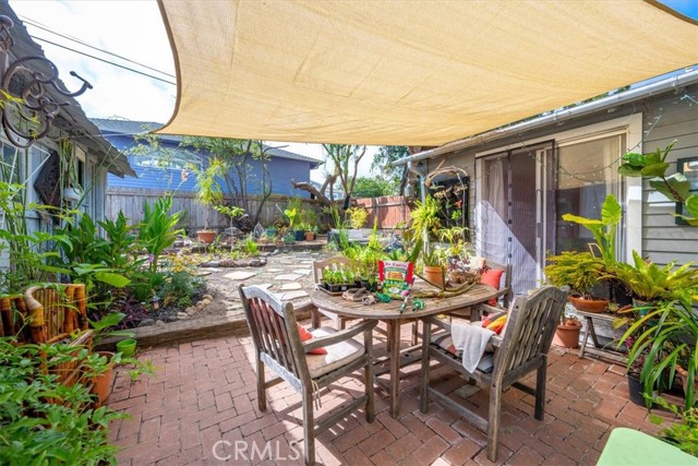 1143 Walnut Street, San Luis Obispo CA: https://media.crmls.org/medias/c55830b7-a7d2-4de4-9e0c-84a2027e3ae0.jpg