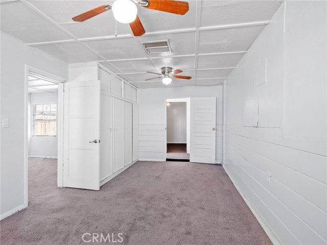 1040 Flora Street, Barstow CA: https://media.crmls.org/medias/c5586e76-4e5f-47f2-a41c-bec56f442295.jpg