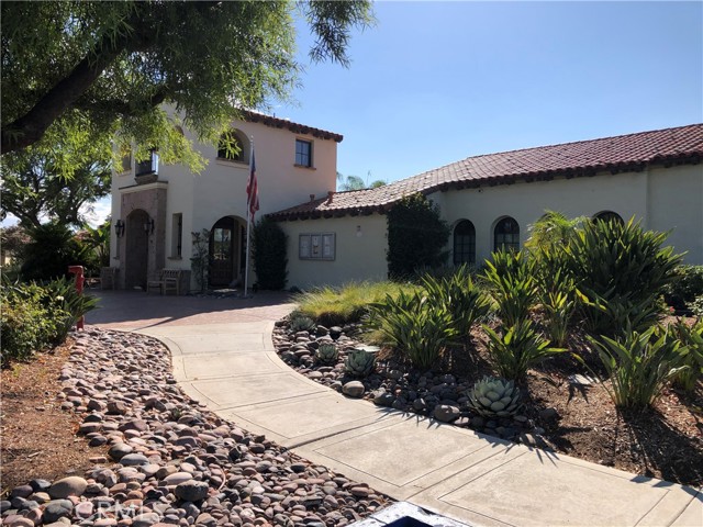 Detail Gallery Image 15 of 22 For 16175 La Fortuna, Moreno Valley,  CA 92551 - 2 Beds | 2 Baths