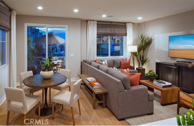 4252 S Sage Paseo, Ontario CA: https://media.crmls.org/medias/c558ef1a-0ea6-4ecd-93fb-258299fcca92.jpg