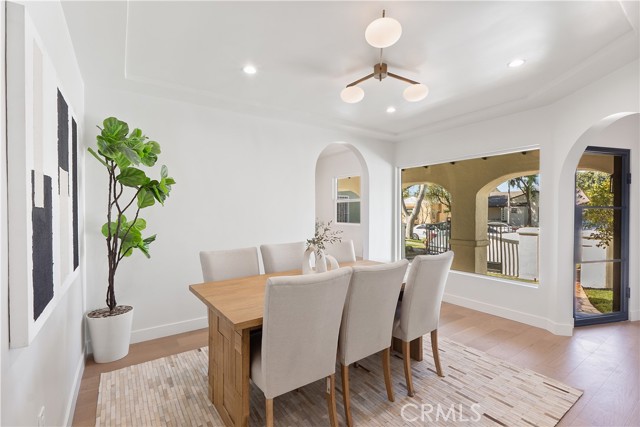 3924 Dublin Avenue, Los Angeles CA: https://media.crmls.org/medias/c55b5231-7a7c-4123-944b-5526564df7ba.jpg