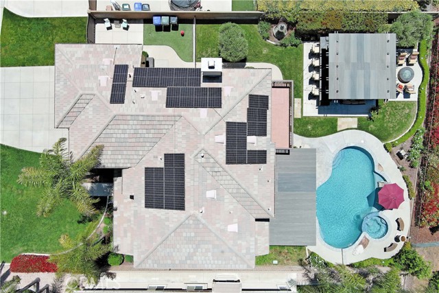Detail Gallery Image 6 of 75 For 13622 Canyon Crest Rd, Yucaipa,  CA 92399 - 5 Beds | 3 Baths