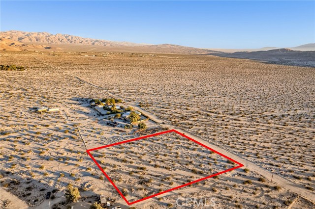 0 22nd, Desert Hot Springs CA: https://media.crmls.org/medias/c55bc51b-8828-4072-9a58-0690a7c705e3.jpg