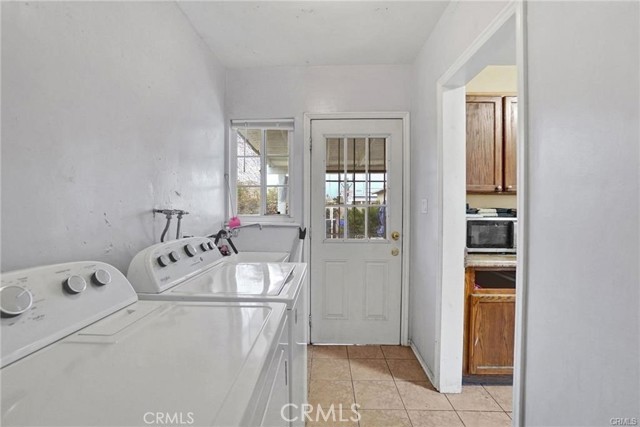 Detail Gallery Image 13 of 19 For 1303 1305 E Kingsley Ave, Pomona,  CA 91767 - 4 Beds | 2 Baths