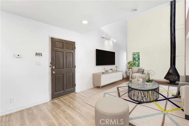 Detail Gallery Image 3 of 18 For 18645 Hatteras, Tarzana,  CA 91356 - 1 Beds | 1 Baths