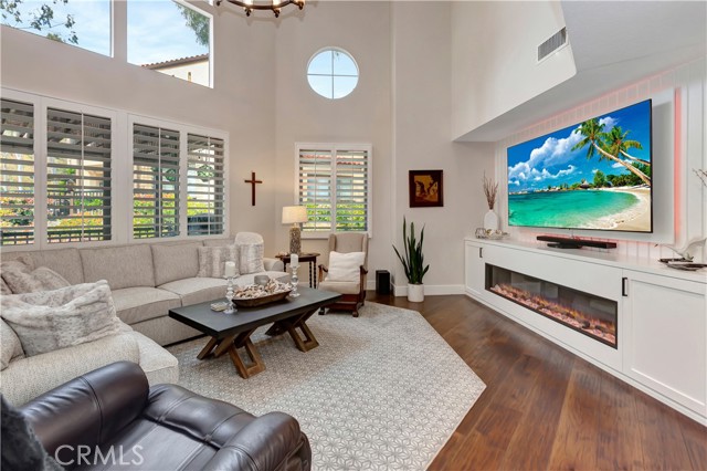 Detail Gallery Image 7 of 37 For 515 Bay Hill Dr, Newport Beach,  CA 92660 - 2 Beds | 2/1 Baths