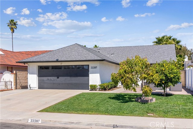 Detail Gallery Image 3 of 63 For 22287 Modina, Laguna Hills,  CA 92653 - 3 Beds | 2 Baths