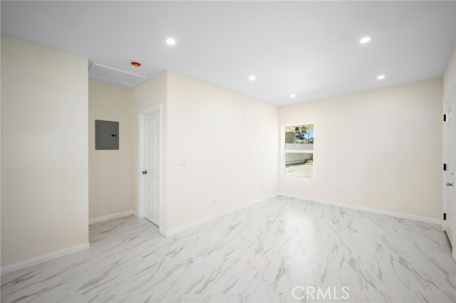 Detail Gallery Image 5 of 11 For 505 Myrtle St a,  Glendale,  CA 91203 - 1 Beds | 1 Baths