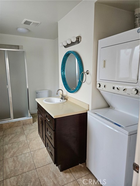 Detail Gallery Image 5 of 8 For 3810 W Heffron Dr #B,  Burbank,  CA 91505 - 1 Beds | 1 Baths