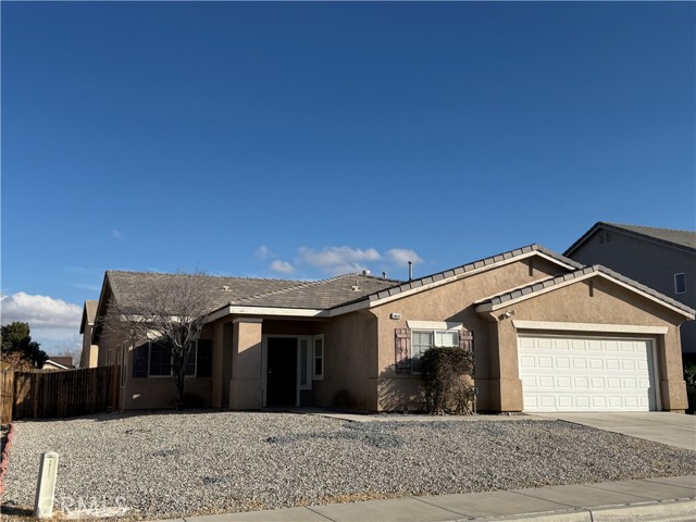 Detail Gallery Image 2 of 31 For 14651 Indian Wells, Victorville,  CA 92394 - 4 Beds | 3 Baths