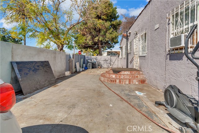 Detail Gallery Image 21 of 39 For 1400 N Rose Ave, Compton,  CA 90221 - 3 Beds | 1 Baths
