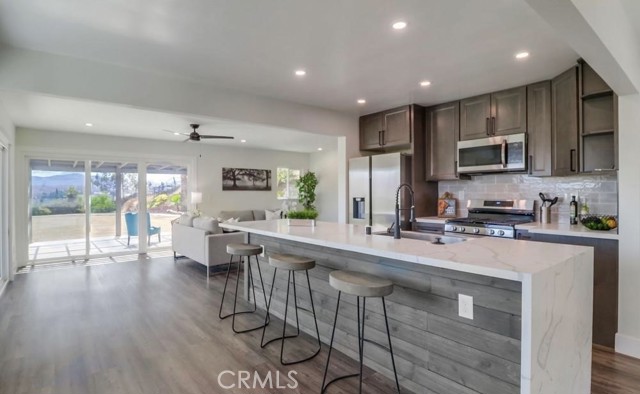 9430 Riverview Avenue, Lakeside CA: https://media.crmls.org/medias/c55fffd6-52bb-49af-8659-4ac023c5c40a.jpg