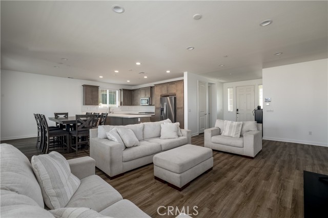 Detail Gallery Image 15 of 45 For 29526 Woodcreek Trl, Winchester,  CA 92596 - 5 Beds | 4 Baths