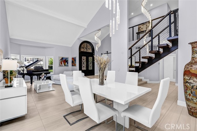 Detail Gallery Image 8 of 53 For 25432 Nottingham Ct, Laguna Hills,  CA 92653 - 5 Beds | 4/1 Baths