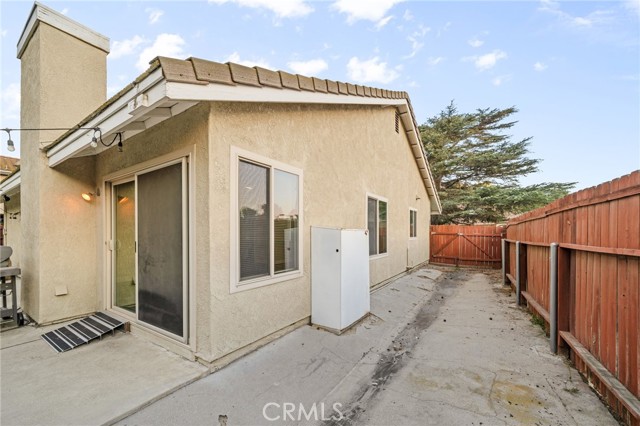 Detail Gallery Image 27 of 31 For 3901 San Lorenzo River Rd, Ontario,  CA 91761 - 4 Beds | 2 Baths
