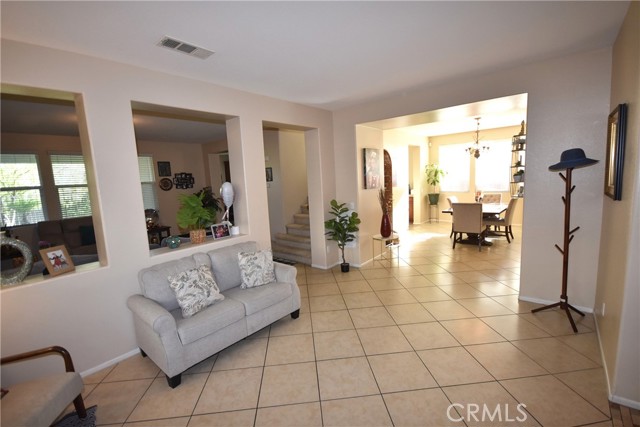 1886 Mount Verdugo Lane, Perris CA: https://media.crmls.org/medias/c563b099-b482-4021-bd28-eabd51405a42.jpg
