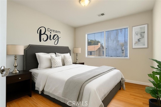 Detail Gallery Image 4 of 11 For 553 N Mcclure, Modesto,  CA 95357 - 4 Beds | 2/1 Baths