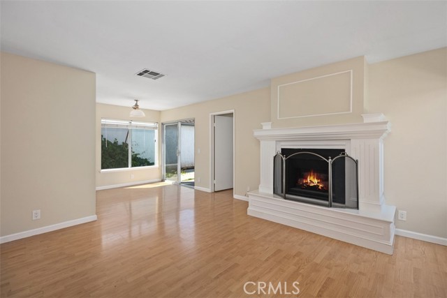 Detail Gallery Image 15 of 41 For 5 Bright Hollow, Irvine,  CA 92618 - 2 Beds | 2 Baths