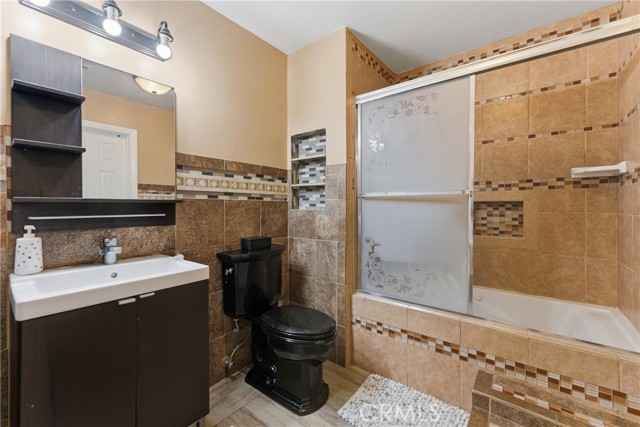 Detail Gallery Image 33 of 44 For 8901 Serapis #24,  Downey,  CA 90240 - 3 Beds | 3 Baths