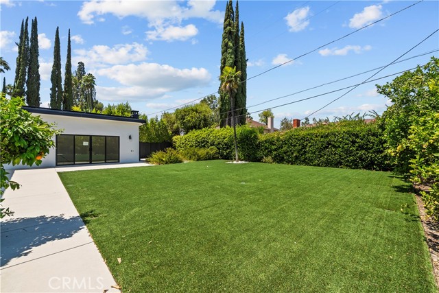 23427 Canzonet Street, Woodland Hills CA: https://media.crmls.org/medias/c565c5a4-584c-477f-83dc-16a389960305.jpg