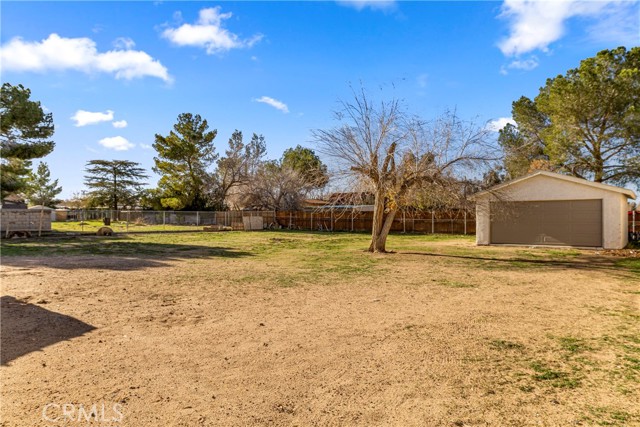 9164 Quincy Avenue, Hesperia CA: https://media.crmls.org/medias/c565d553-431f-4abd-8d8b-794095c498d3.jpg