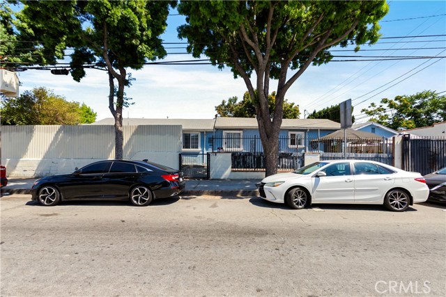 Detail Gallery Image 1 of 1 For 4245 Union Pacific Ave, East Los Angeles,  CA 90023 - 4 Beds | 3 Baths