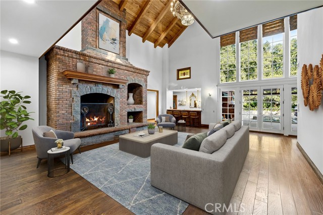 533 E Sierra Madre Avenue, Glendora CA: https://media.crmls.org/medias/c566713c-4f42-40c7-a2b2-7aafdb8e6052.jpg