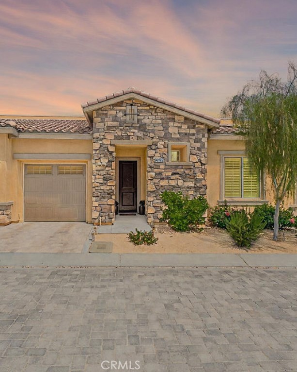 4018 Via Fragante, Palm Desert CA: https://media.crmls.org/medias/c5673c8f-ca02-4772-a0fa-f603a45ab3db.jpg