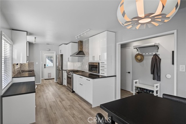 Detail Gallery Image 14 of 44 For 3509 Volk, Long Beach,  CA 90808 - 3 Beds | 1/1 Baths