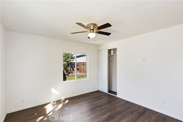 700 E Washington Street, Colton CA: https://media.crmls.org/medias/c5687d64-a9f2-458c-8cfd-a0c3f3216efd.jpg