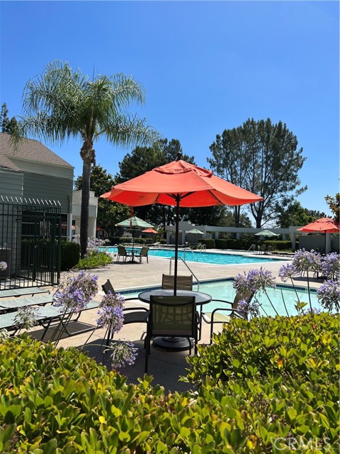 7 ELMBROOK, Aliso Viejo CA: https://media.crmls.org/medias/c5688edc-f3a8-4324-bbdb-dd03a4bcb7cb.jpg