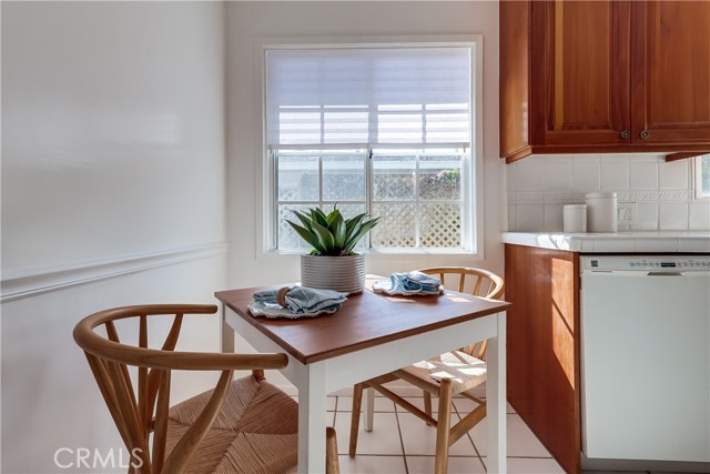 Detail Gallery Image 12 of 62 For 976 W 37th St, San Pedro,  CA 90731 - 4 Beds | 3 Baths