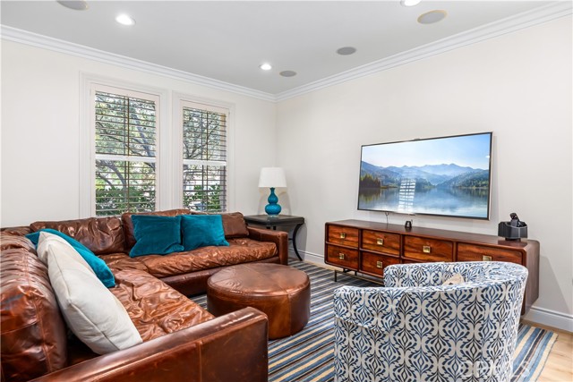 Detail Gallery Image 4 of 61 For 154 Treehouse, Irvine,  CA 92603 - 5 Beds | 4/1 Baths